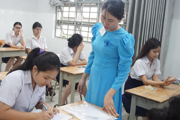 TP Hồ Chí Minh tìm cách mở rộng xét tuyển lớp 10