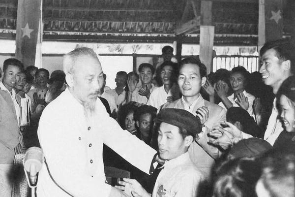 Đạo đức Hồ Chí Minh - biểu tượng văn hóa sáng ngời