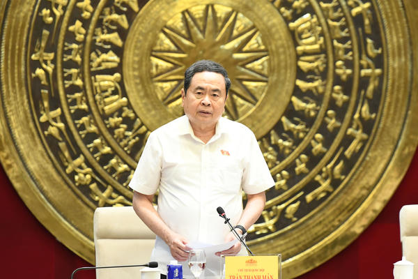 Quan tâm giám sát việc thực hiện các Nghị quyết của Quốc hội thể chế hóa các Nghị quyết 71,72, 80