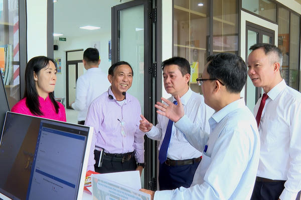 Đà Nẵng khánh thành thư viện số cộng đồng đầu tiên ứng dụng công nghệ RFID