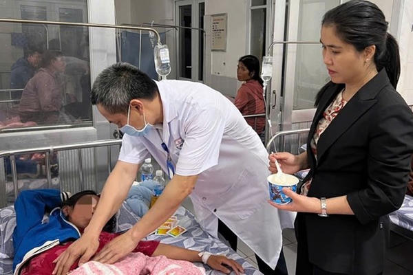 Quảng Trị: Chuyển vụ ngộ độc thực phẩm ở xã Tân Lập về UBND tỉnh xử lý