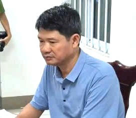TP Hồ Chí Minh: Bắt tạm giam Trạm trưởng Trạm kiểm lâm để điều tra về tội "môi giới hối lộ"