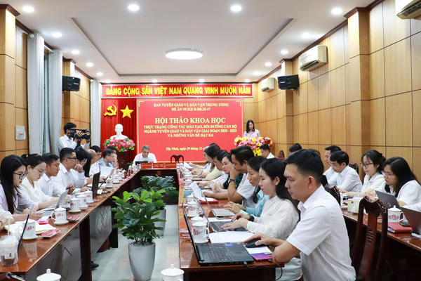 Nâng cao chất lượng đội ngũ cán bộ Tuyên giáo, Dân vận trong giai đoạn mới