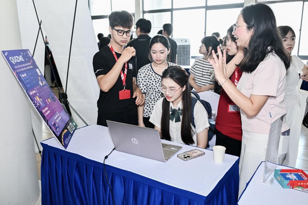 Đề xuất cơ chế liên thông thống nhất từ trung học nghề đến đại học Đề xuất cơ chế liên thông thống nhất từ trung học nghề đến đại học