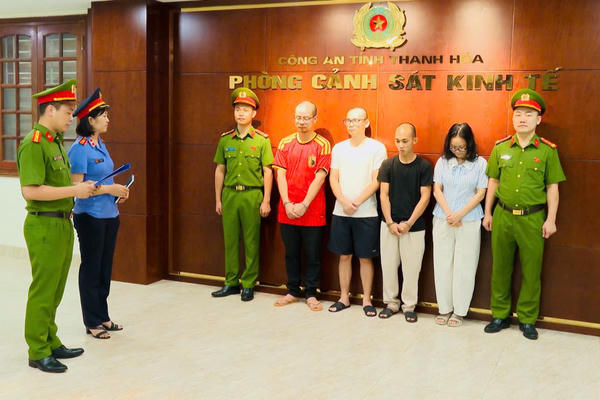 Thanh Hóa: Phá đường dây buôn xe điện 3 bánh nhập lậu xuyên biên giới Thanh Hóa: Phá đường dây buôn xe điện 3 bánh nhập lậu xuyên biên giới