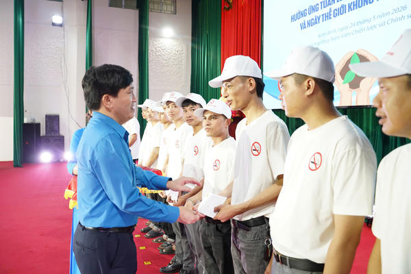 Lan tỏa môi trường lao động không khói thuốc từ đoàn viên, người lao động