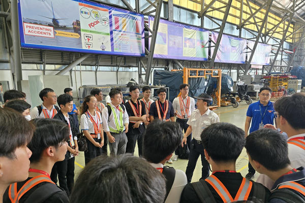 Chọn ngành học gì để không lỗi thời?