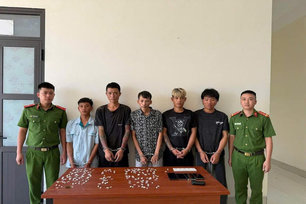 Ninh Bình: Bắt quả tang nhóm đối tượng mua bán trái phép chất ma túy trong Khu công nghiệp Kim Bảng I 
