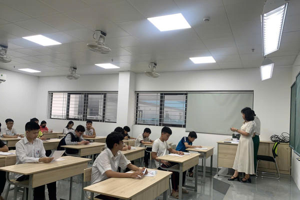 Đề thi Toán phân hóa tốt, thí sinh không dễ đạt điểm tối đa