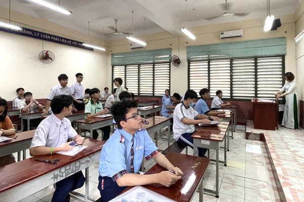 Tuyển sinh lớp 10 tại TP Hồ Chí Minh: Nhiều thí sinh tự tin khi đề Ngữ văn mở 