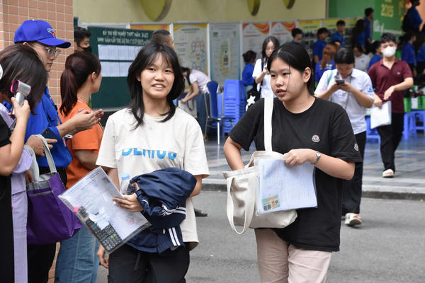 Học sinh đổi cách chọn môn thi tốt nghiệp THPT năm 2026