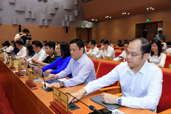 HĐND Hà Nội quyết nghị: Giảm thời gian giải quyết hồ sơ thành lập doanh nghiệp xuống còn 2 ngày