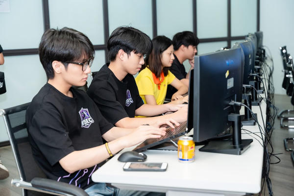 Một lần lộ dữ liệu, nhiều lần trở thành nạn nhân