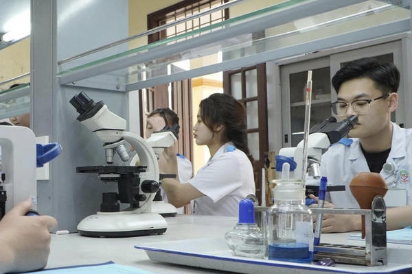 Trường Cao đẳng Y tế Phú Thọ: Chú trọng chất lượng đào tạo, cam kết đầu ra việc làm