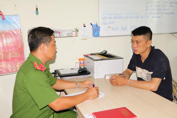 Đồng Tháp: Tạm giữ hình sự đối tượng chống người thi hành công vụ