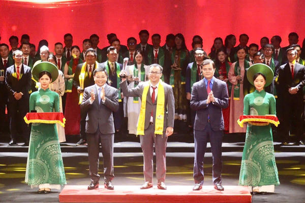 Phó Thủ tướng Nguyễn Văn Thắng dự lễ tôn vinh Doanh nhân trẻ khởi nghiệp xuất sắc năm 2026