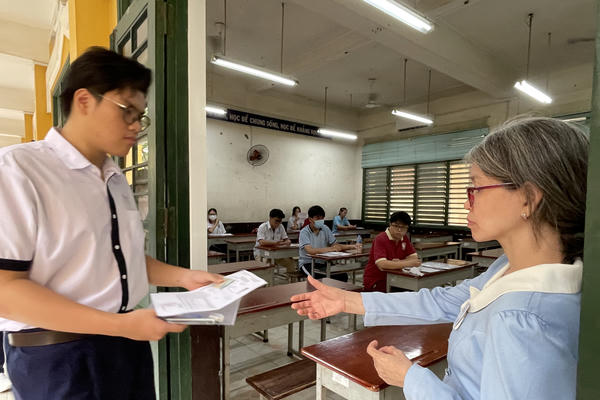 Nhiều trường đại học phía Nam công bố điểm sàn xét tuyển