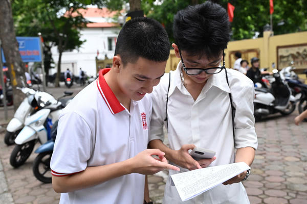 Toàn quốc có 27 thí sinh bị đình chỉ thi trong ngày đầu tiên thi tốt nghiệp THPT 2026