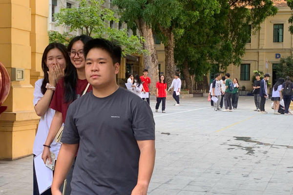 Đề Tiếng Anh chú trọng đánh giá năng lực sử dụng ngôn ngữ