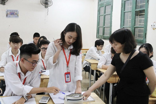 Làm thế nào để đề thi ít gây tranh cãi?