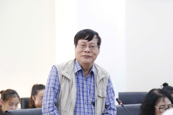 Nhà giáo - dịch giả Trần Hinh: Tranh luận về đề Văn là điều bình thường