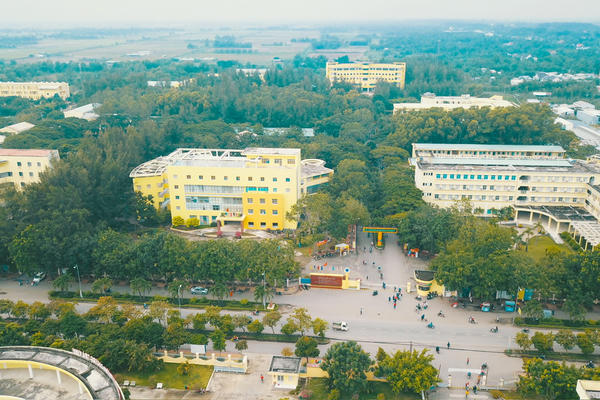 Đại học Trà Vinh - 25 năm đồng hành kiến tạo tương lai