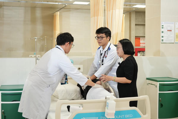 Thêm một bệnh viện đại học tham gia đào tạo nhân lực y tế