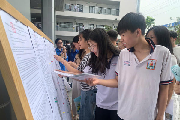 Hà Nội công bố điểm chuẩn vào lớp 10 công lập, trường lấy điểm cao nhất 26 điểm