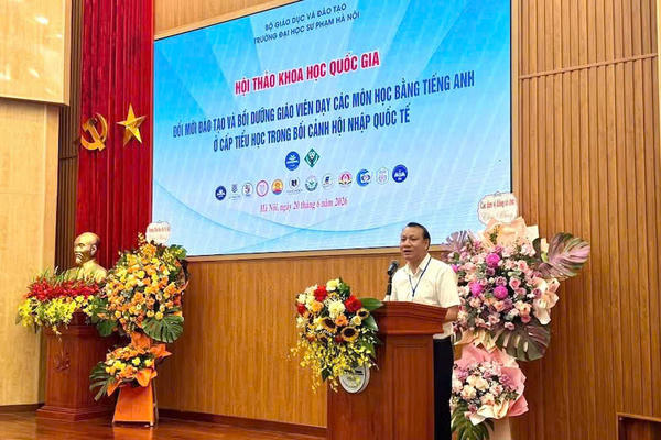 Dạy học bằng tiếng Anh ở tiểu học: Cần lộ trình và giải pháp phù hợp