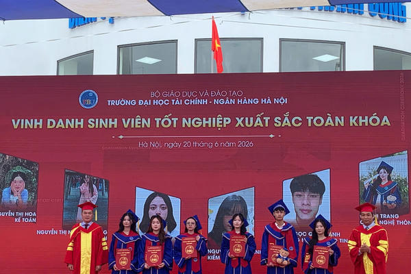 Đề xuất chuẩn mới cho giáo dục đại học: Tăng cường tự chủ, minh bạch
