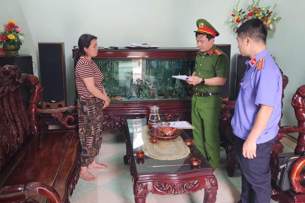 Khởi tố nhóm đối tượng sản xuất hàng giả là lương thực, thực phẩm