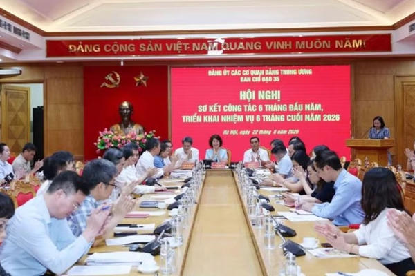 Chủ động chiếm lĩnh không gian mạng bằng thông tin tích cực
