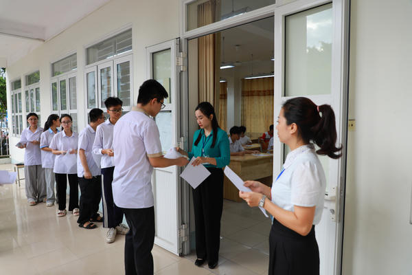 Quảng Ninh: Hơn 17 nghìn thí sinh thi tuyển sinh vào lớp 10 THPT