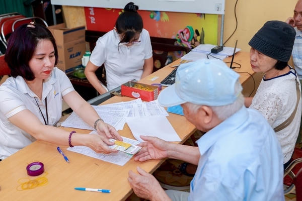 Đề xuất 70 tuổi được nhận trợ cấp hưu trí xã hội