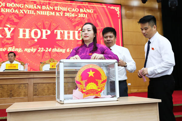 Bầu bổ sung 3 ủy viên UBND tỉnh Cao Bằng