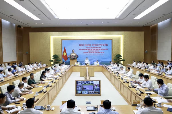 Thủ tướng: Không lùi tiến độ các dự án giao thông trọng điểm nếu không có lý do khách quan