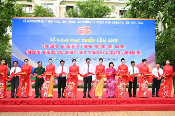Triển lãm gần 200 hình ảnh, tư liệu về hơn 300 năm lịch sử Sài Gòn - Gia Định