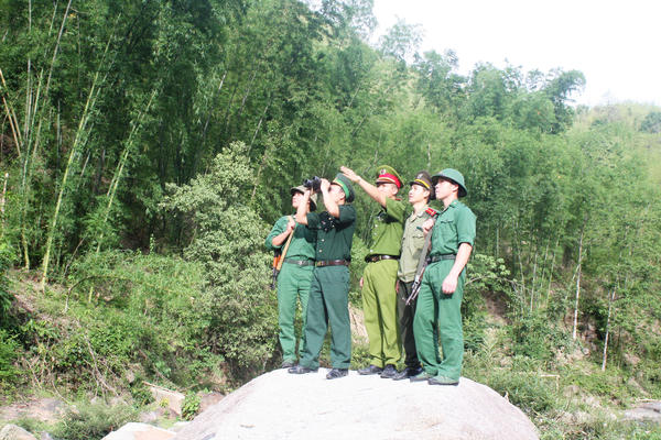 Giữ bình yên vùng phên dậu 