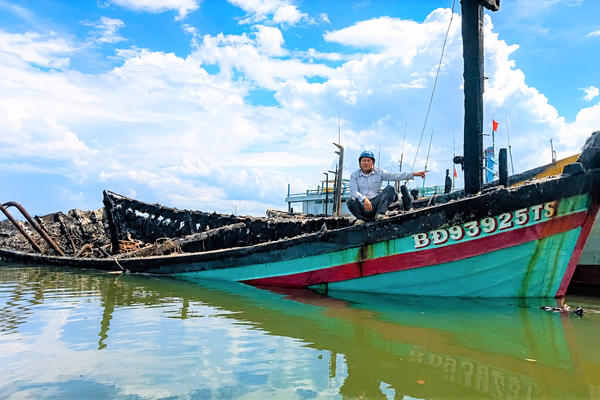 Gia Lai: Vụ cháy tàu cá: Hàng chục ngư dân rơi vào cảnh trắng tay, nợ nần