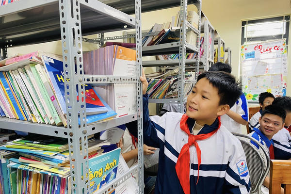 Miễn phí sách giáo khoa từ năm 2029: Cần lộ trình cụ thể để đảm bảo an sinh giáo dục
