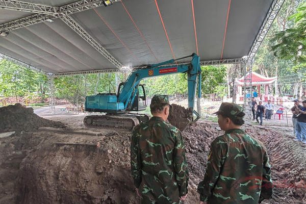 Tìm thêm được nhiều bộ hài cốt liệt sĩ tại Công viên Lê Thị Riêng, TPHCM