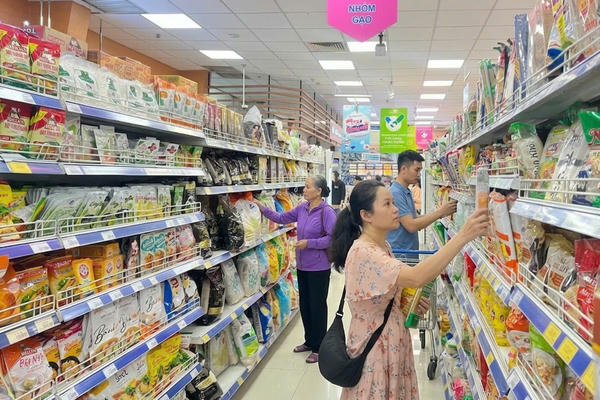 Doanh thu bán lẻ tăng, sức mua vẫn chưa bứt phá