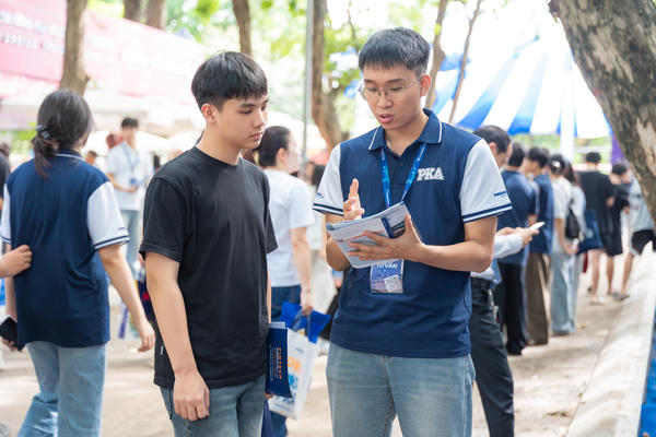 Cân nhắc chốt nguyện vọng dựa vào điểm sàn đại học Cân nhắc chốt nguyện vọng dựa vào điểm sàn đại học