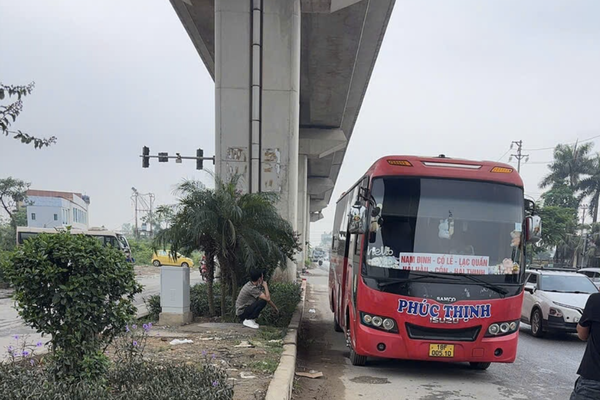 Hà Nội xử lý 57 ô tô kinh doanh vận tải hành khách vi phạm giao thông, tạm giữ GPLX 54 trường hợp
