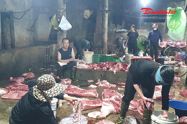 UBND tỉnh Hà Tĩnh chỉ đạo xử lý vụ ‘lao động giết mổ nửa năm không có lương’