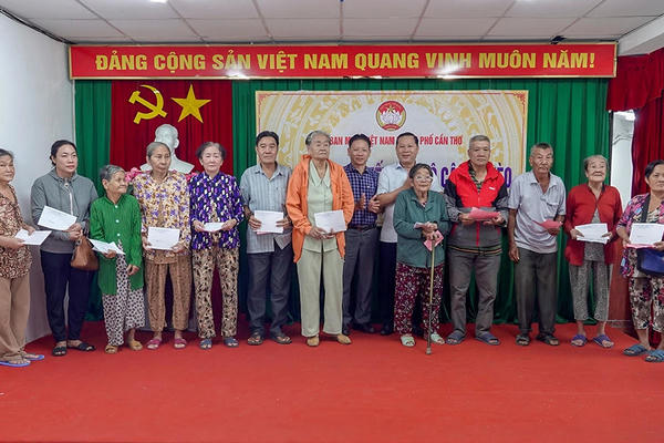 Mặt trận TP Cần Thơ: Huy động nguồn lực chăm lo tốt đời sống nhân dân