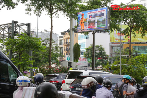 Hà Nội vận hành 36 màn hình LED giao thông, người dân cập nhật ùn tắc theo thời gian thực