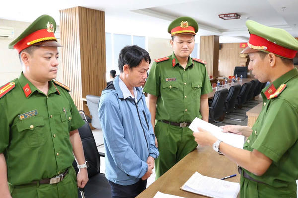 Đà Nẵng: Bắt tạm giam nguyên chuyên viên giáo dục gây thiệt hại gần 1,8 tỷ đồng