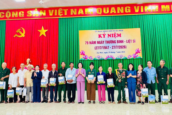 Phó Chủ tịch Quốc hội Nguyễn Thị Thanh tri ân người có công tại Đắk Lắk