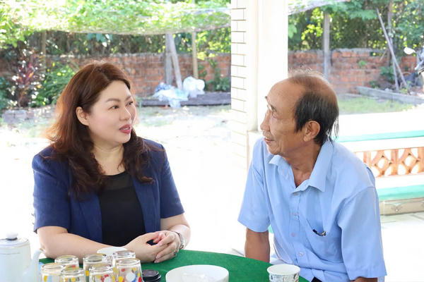 Lãnh đạo Mặt trận TP Đà Nẵng thăm, tri ân gia đình người có công 
